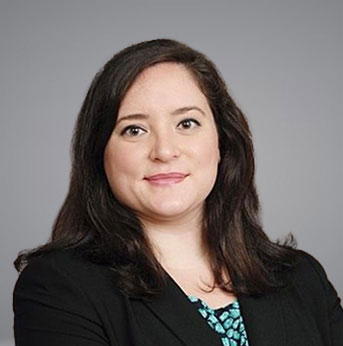 Caroline Miller headshot
